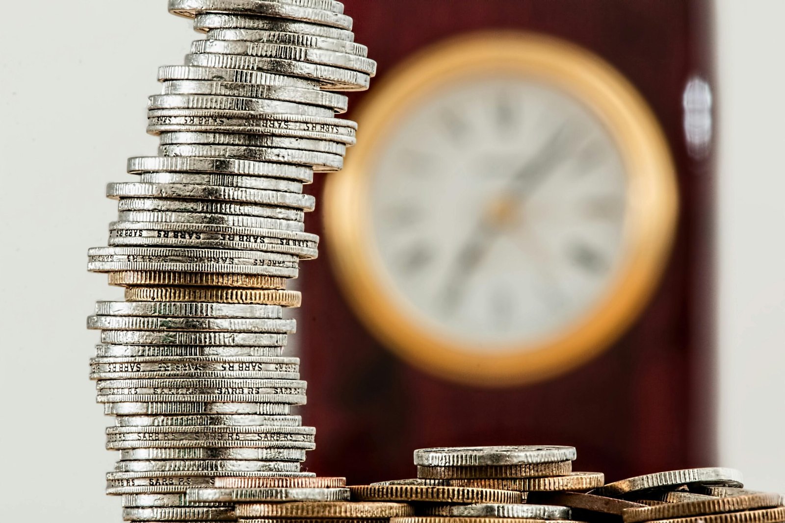 Como Você Pode Transformar suas Finanças com Hábitos Poderosos: 5 Dicas Infalíveis